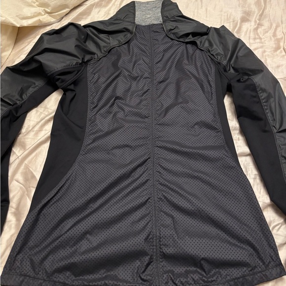 Lululemon Lightweight Jacket - Picture 2 of 4
